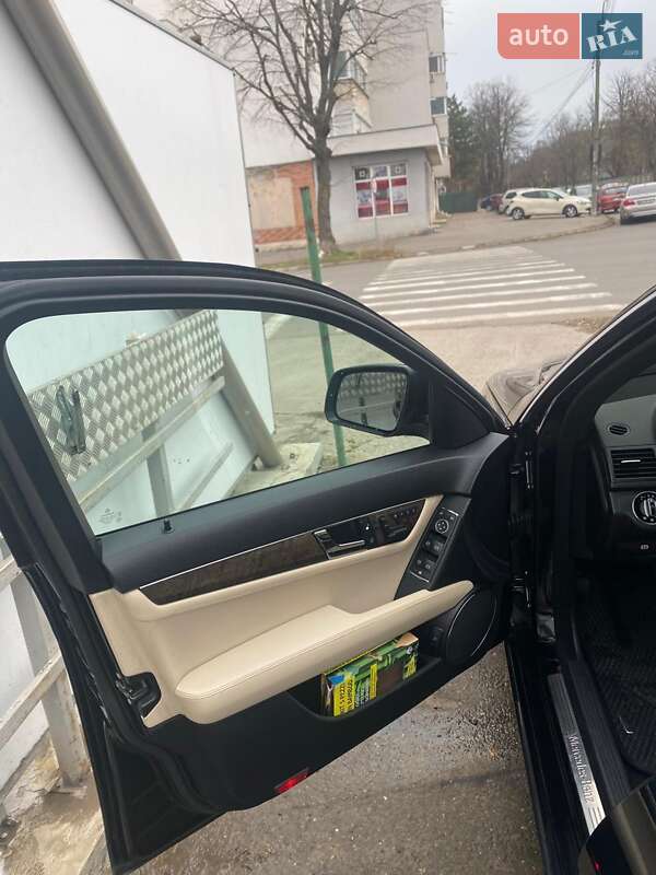 Седан Mercedes-Benz C-Class 2008 в Измаиле