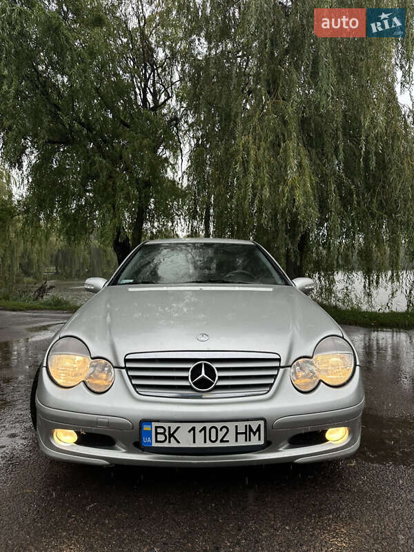 Купе Mercedes-Benz C-Class 2001 в Ровно
