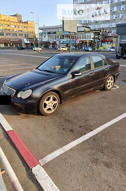 Седан Mercedes-Benz C-Class 2001 в Харкові