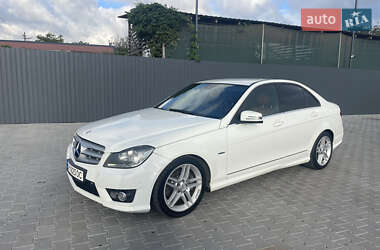 Mercedes-Benz C-Class 2011 Mercedes-Benz C-Class 2011