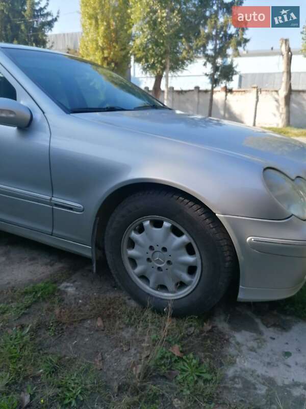Универсал Mercedes-Benz C-Class 2002 в Волочиске