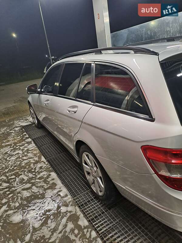Универсал Mercedes-Benz C-Class 2007 в Стрые