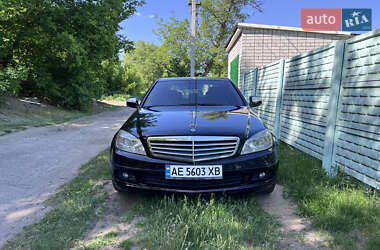 Седан Mercedes-Benz C-Class 2008 в Дніпрі