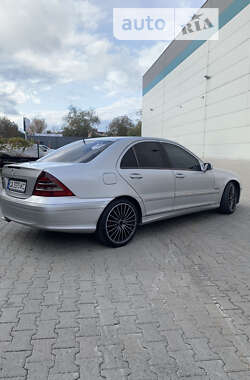 Седан Mercedes-Benz C-Class 2000 в Киеве