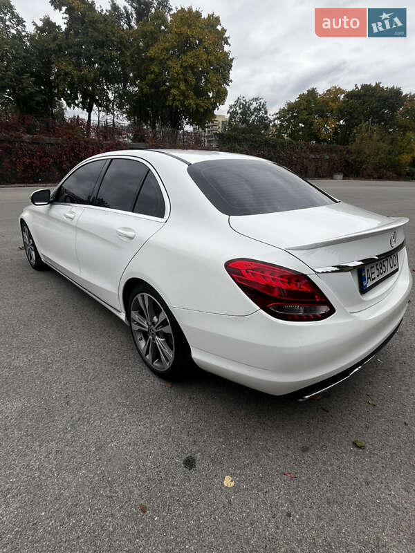 Седан Mercedes-Benz C-Class 2018 в Днепре