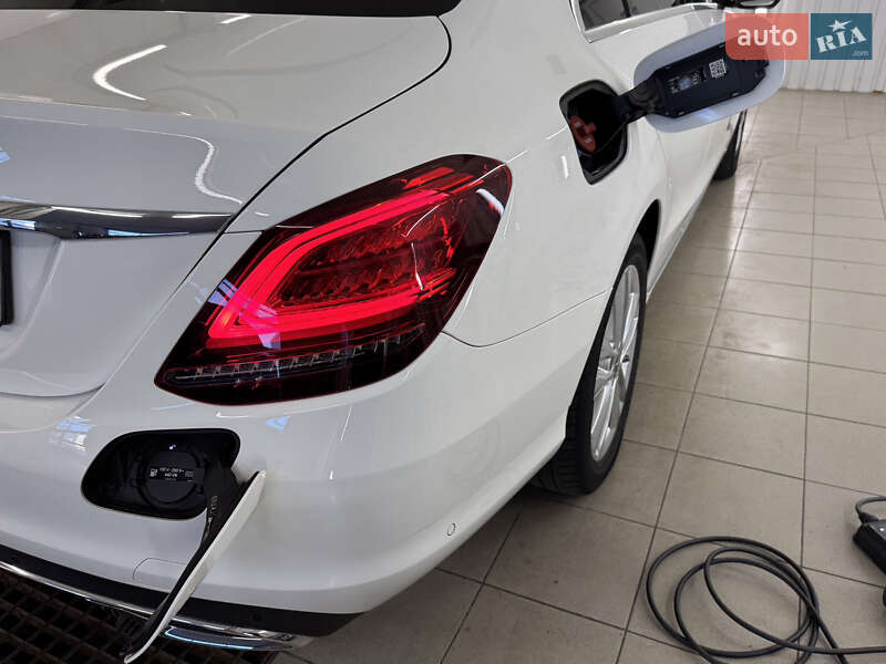 Седан Mercedes-Benz C-Class 2021 в Києві
