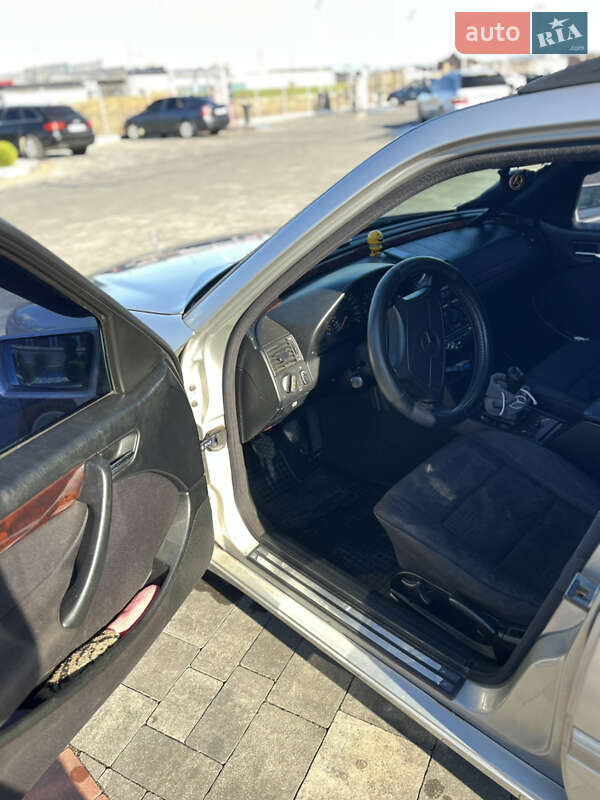 Универсал Mercedes-Benz C-Class 1998 в Хусте