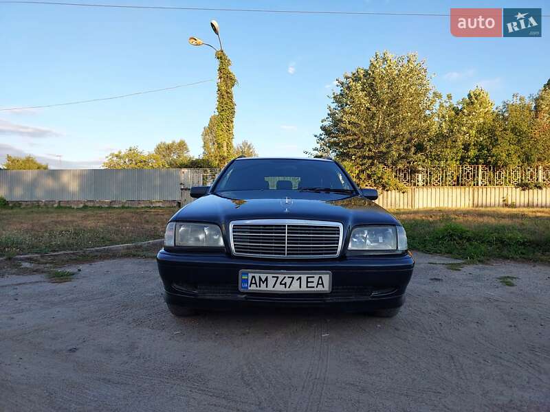 Универсал Mercedes-Benz C-Class 1999 в Черкассах