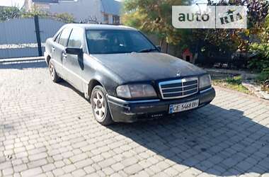 Седан Mercedes-Benz C-Class 1995 в Новоселице