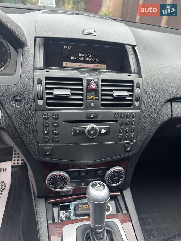 Седан Mercedes-Benz C-Class 2010 в Киеве