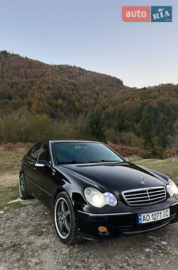 Седан Mercedes-Benz C-Class 2005 в Вигоді