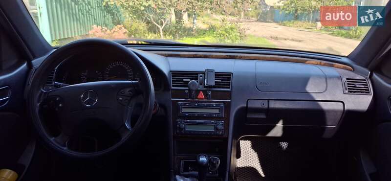 Седан Mercedes-Benz C-Class 1998 в Килии