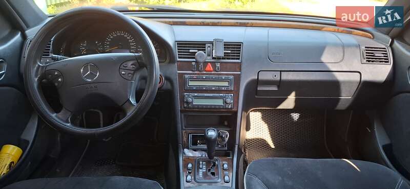 Седан Mercedes-Benz C-Class 1998 в Килии