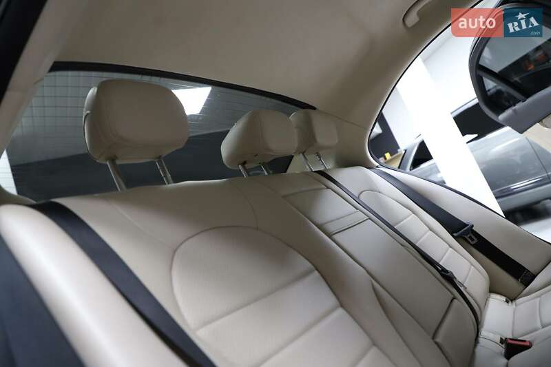 Седан Mercedes-Benz C-Class 2015 в Каменском