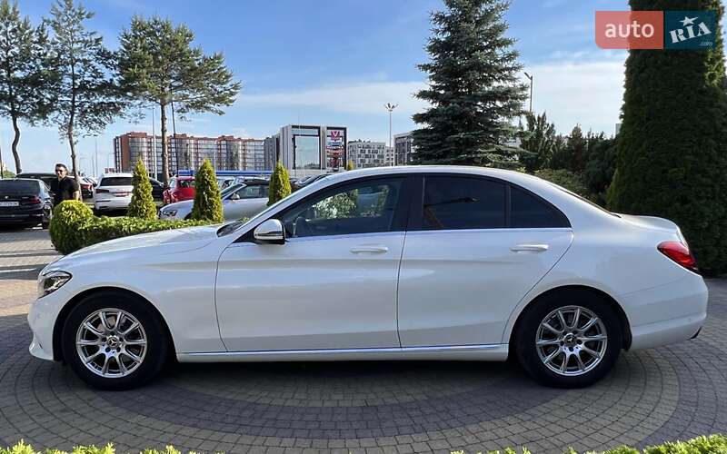 Седан Mercedes-Benz C-Class 2018 в Львові