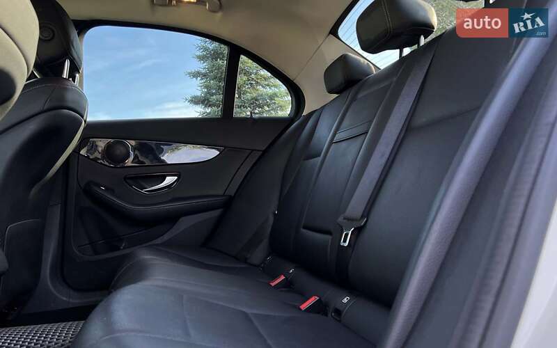 Седан Mercedes-Benz C-Class 2018 в Львові