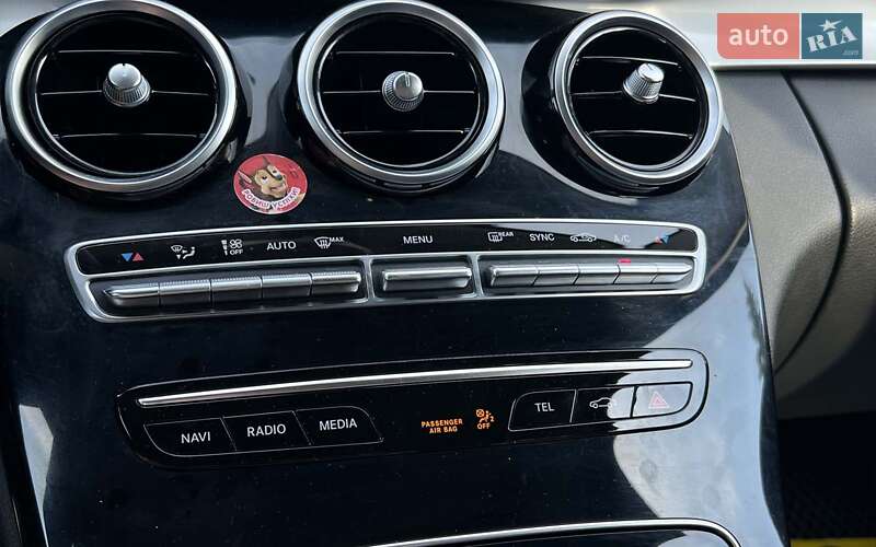 Седан Mercedes-Benz C-Class 2018 в Львові