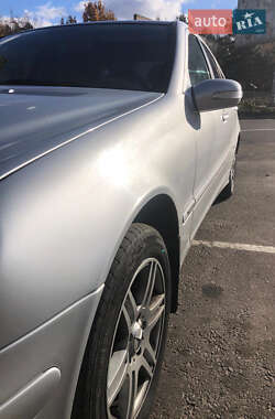 Седан Mercedes-Benz C-Class 2006 в 