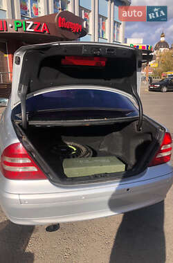 Седан Mercedes-Benz C-Class 2006 в 