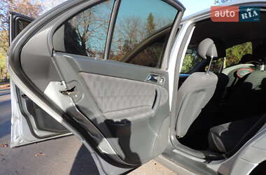 Седан Mercedes-Benz C-Class 2002 в Кривом Роге