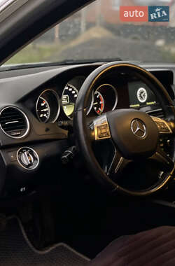 Универсал Mercedes-Benz C-Class 2011 в 