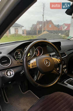 Универсал Mercedes-Benz C-Class 2011 в 