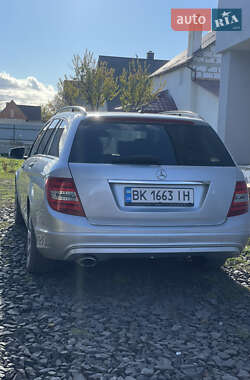 Универсал Mercedes-Benz C-Class 2011 в 