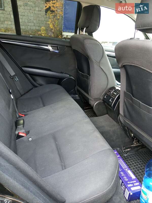 Универсал Mercedes-Benz C-Class 2010 в Мукачево фото 8 Универсал Mercedes-Benz C-Class 2010 в Мукачево