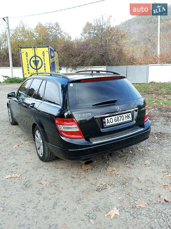 Универсал Mercedes-Benz C-Class 2010 в Мукачево