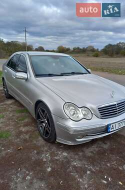 Седан Mercedes-Benz C-Class 2000 в Березані