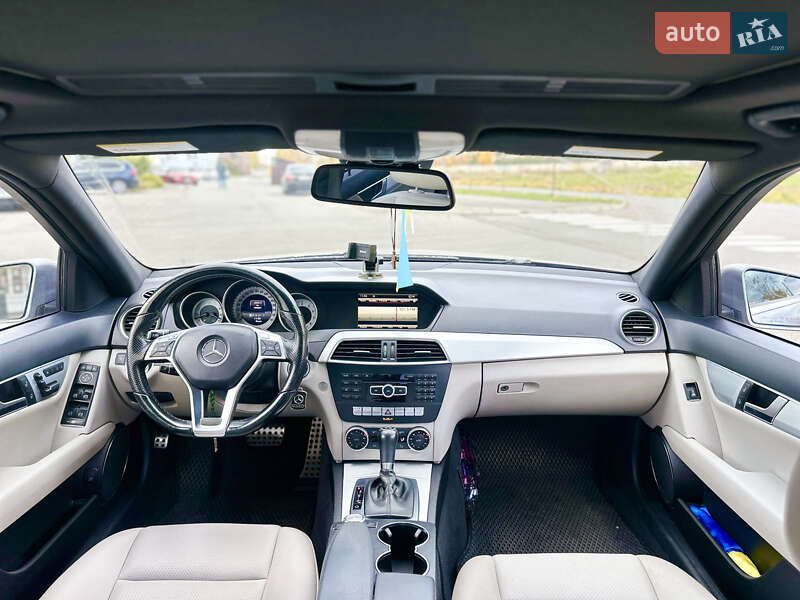 Седан Mercedes-Benz C-Class 2014 в Киеве