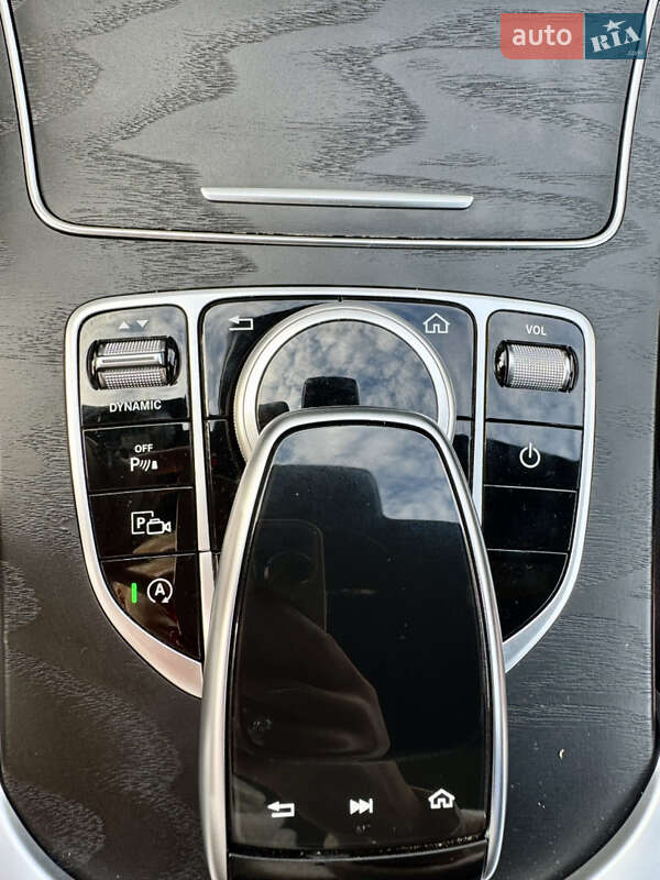 Седан Mercedes-Benz C-Class 2019 в Львові