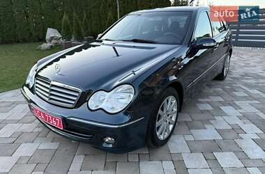 Седан Mercedes-Benz C-Class 2005 в Івано-Франківську