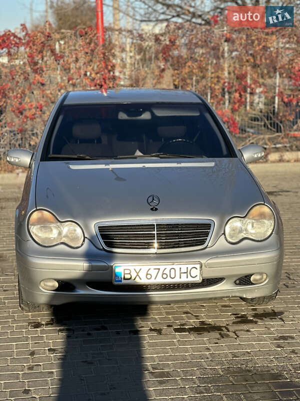 Седан Mercedes-Benz C-Class 2003 в Хмельницком