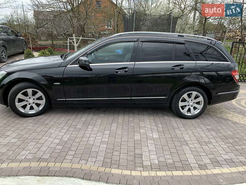 Універсал Mercedes-Benz C-Class 2010 в Тернополі