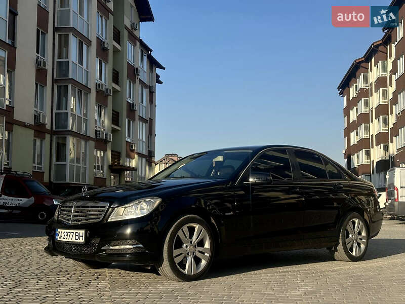 Mercedes-Benz C-Class 2011