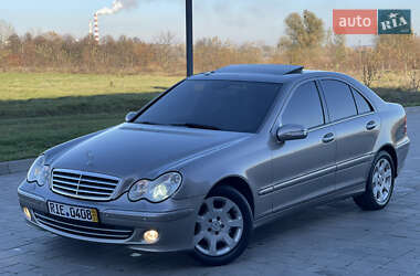 Седан Mercedes-Benz C-Class 2006 в Рівному