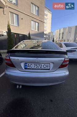 Купе Mercedes-Benz C-Class 2004 в 