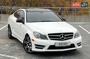 Купе Mercedes-Benz C-Class 2012 в Києві