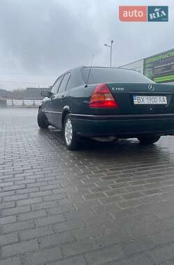 Седан Mercedes-Benz C-Class 1994 в Виннице