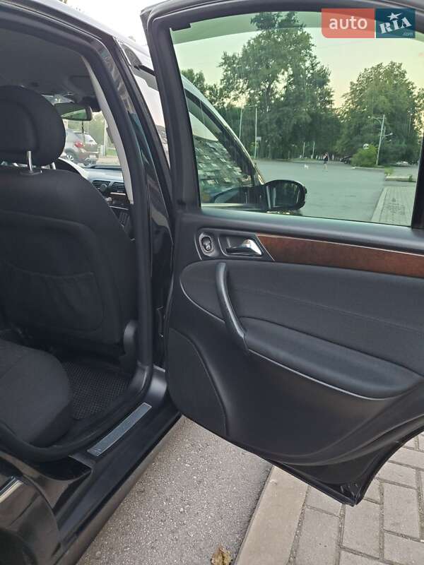 Седан Mercedes-Benz C-Class 2004 в Запорожье