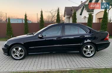 Седан Mercedes-Benz C-Class 2005 в Ивано-Франковске