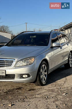 Універсал Mercedes-Benz C-Class 2010 в Бердичеві