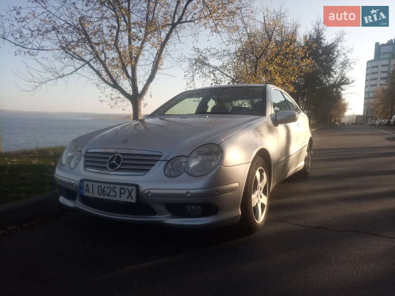 Купе Mercedes-Benz C-Class 2006 в Украинке