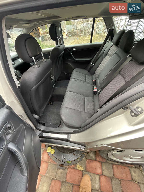 Универсал Mercedes-Benz C-Class 2004 в Черкассах