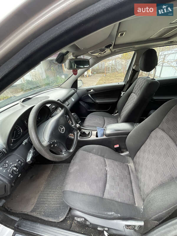 Универсал Mercedes-Benz C-Class 2004 в Черкассах