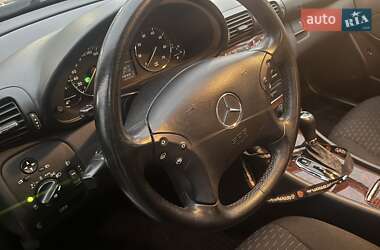 Універсал Mercedes-Benz C-Class 2005 в 