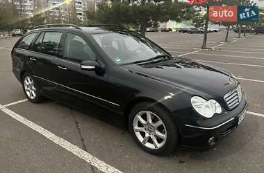 Універсал Mercedes-Benz C-Class 2005 в Миколаєві