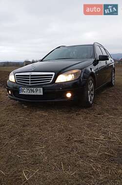 Универсал Mercedes-Benz C-Class 2010 в Хырове