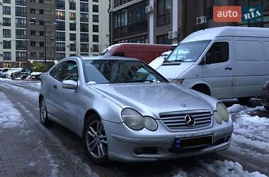 Купе Mercedes-Benz C-Class 2002 в Києві